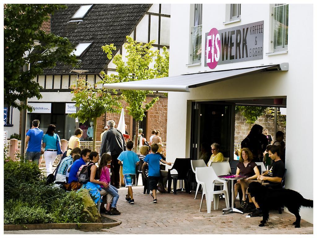Gaestehaus Eschers Eiswerk Annweiler am Trifels Εξωτερικό φωτογραφία